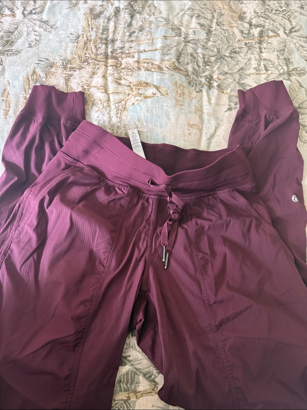 lululemon athletica Plum/ Burgandy Drawstring Track Joggers